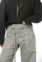 Venice women’s chino pants in twill with balloon fit ①