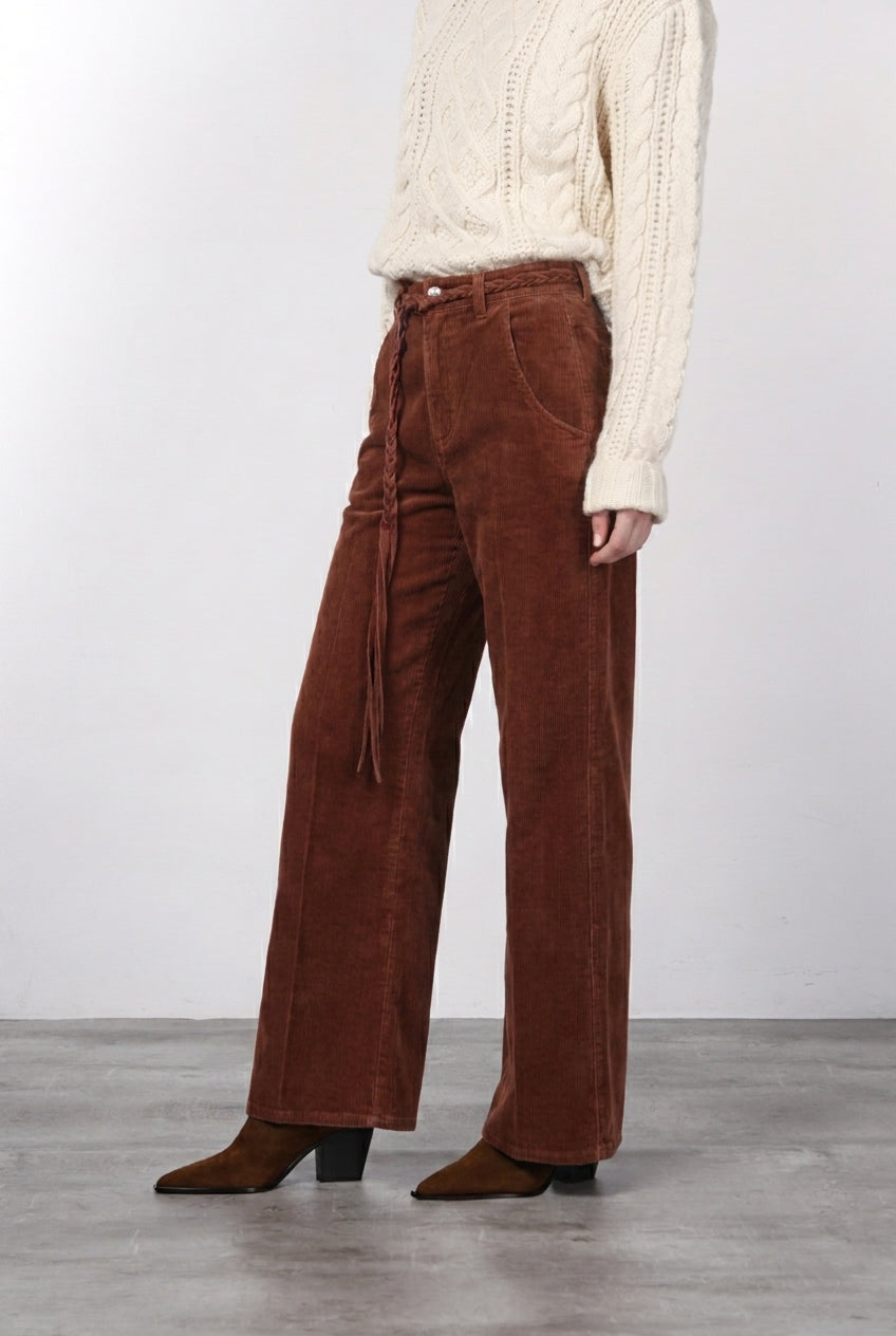Violette pantalon chino femme en twill balloon fit ①
