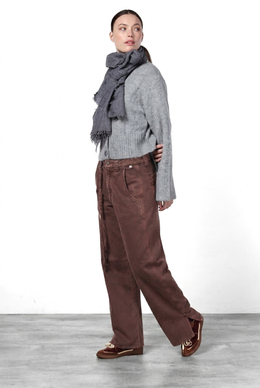 Violette women’s chino pants in twill with balloon fit ①
