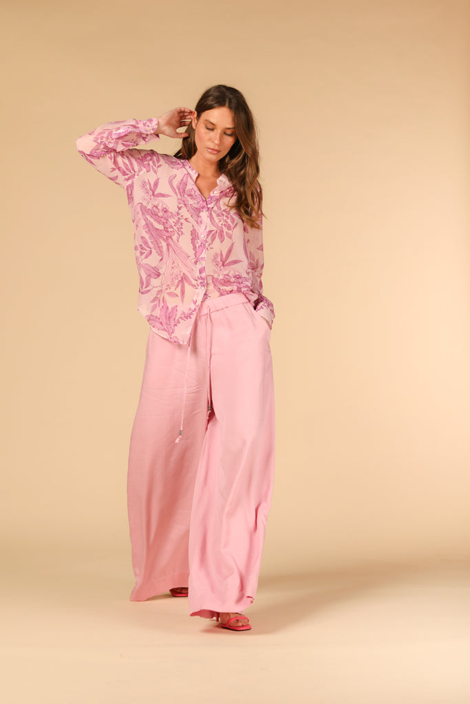 Image 2 of women's chino pants, Portofino model in lilac, relaxed fit by Mason's