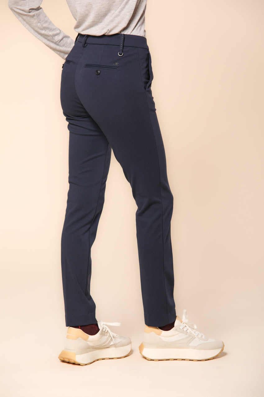 New York Slim pantalon chino femme en jersey technique coupe slim ①