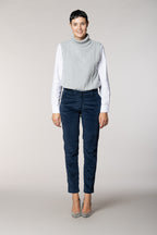 New York Slim pantalón chino mujer en pana slim fit