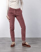 New York Slim pantalone chino donna in velluto a costa grande slim fit ①