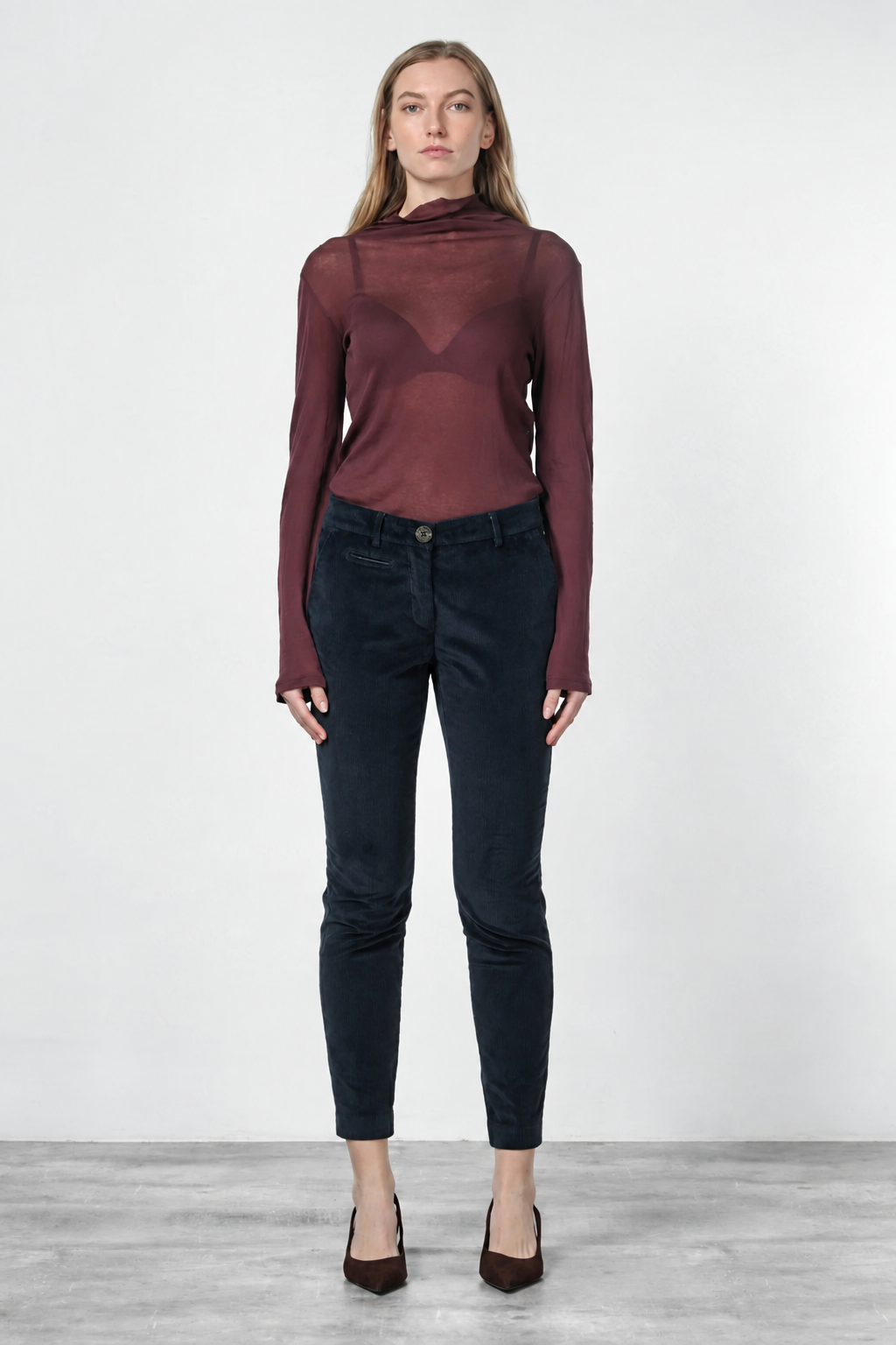 New York Slim pantalone chino donna in velluto a costa grande slim fit ①