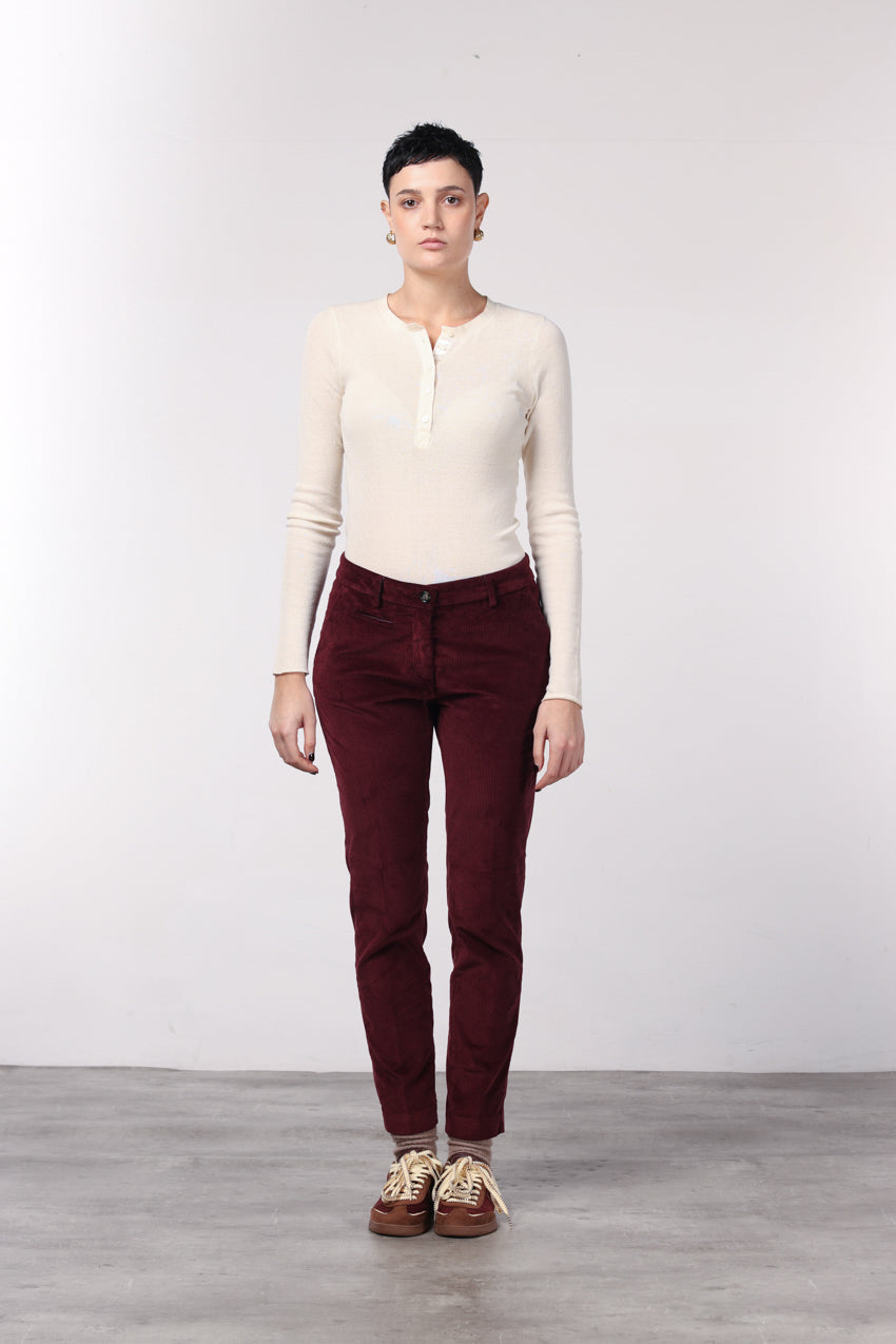 New York Slim women’s chino trousers in wide-wale corduroy, slim fit ①