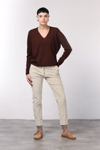 New York Slim Chinohose für Damen aus breit geripptem Samt mit slim fit ①
