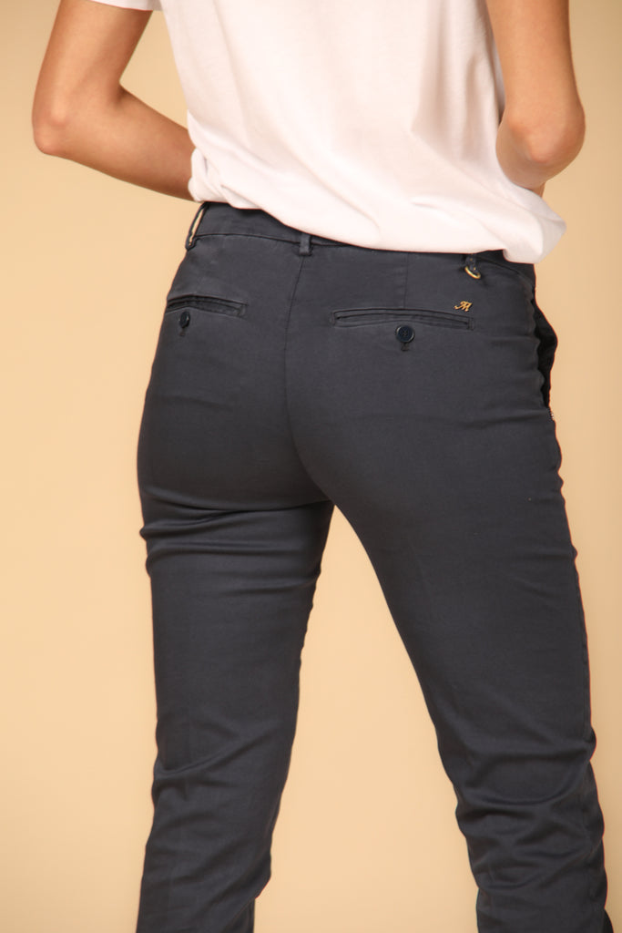 Image 3 of women's slim fit chino pants, New York Slim model, in navy blue by Mason's