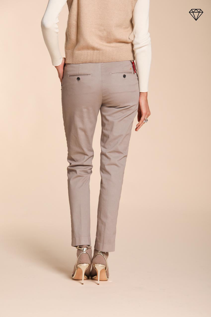 New York Slim Damen-Chinohose aus Satin Slim Fit ①