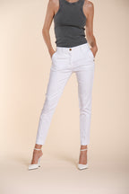 New York Slim pantalón chino mujer de satén stretch slim fit ①
