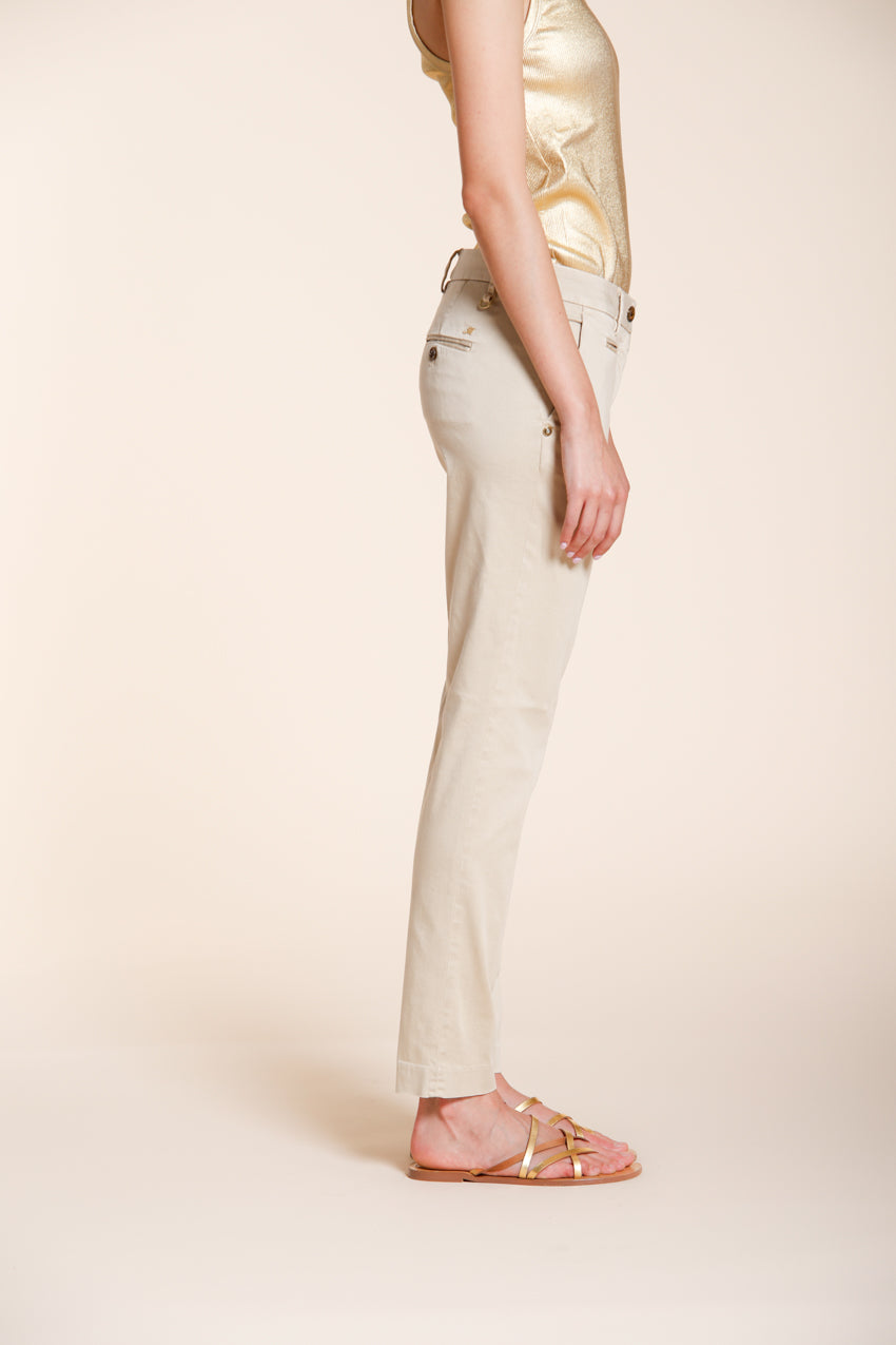 New York Slim pantalón chino mujer en satén stretch slim fit ①