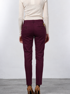 New York Slim Chinohose für Damen aus Satin mit slim fit ①
