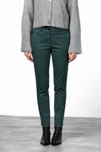 New York Slim pantalone chino donna in raso slim fit ①