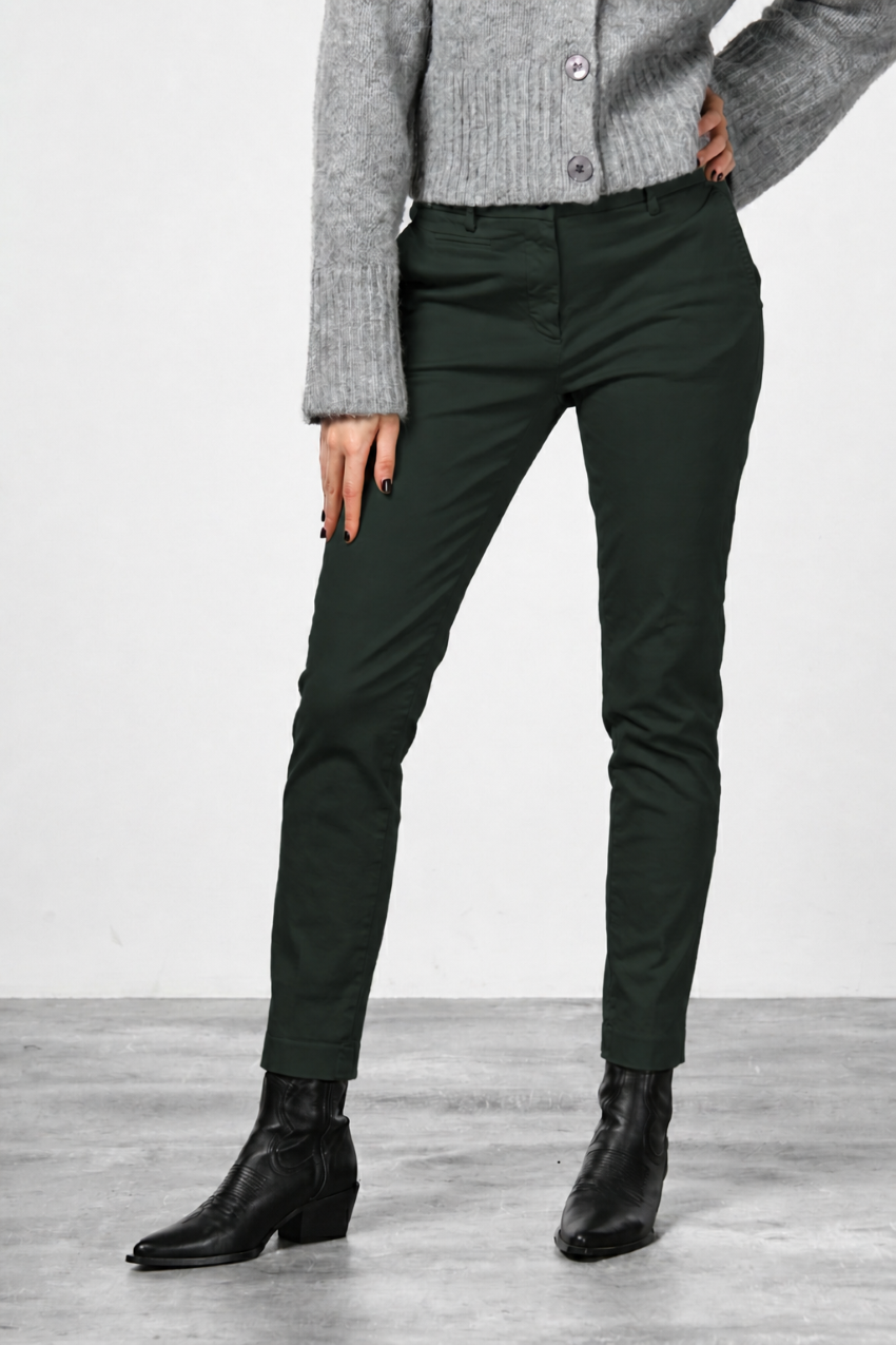 New York Slim pantalon chino femme en satin slim fit ①
