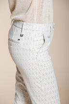 New York Trumpet pantalón chino mujer en jersey estampado de rombos slim fit