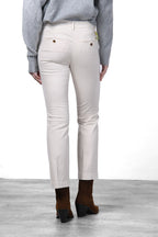 New York Trumpet women’s chino trousers in gabardine, slim fit ①