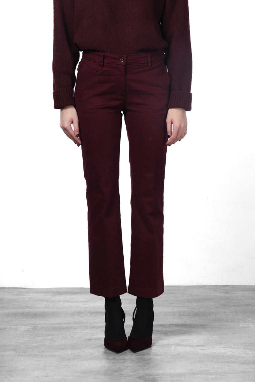 New York Trumpet pantalón chino de mujer en gabardina slim fit ①