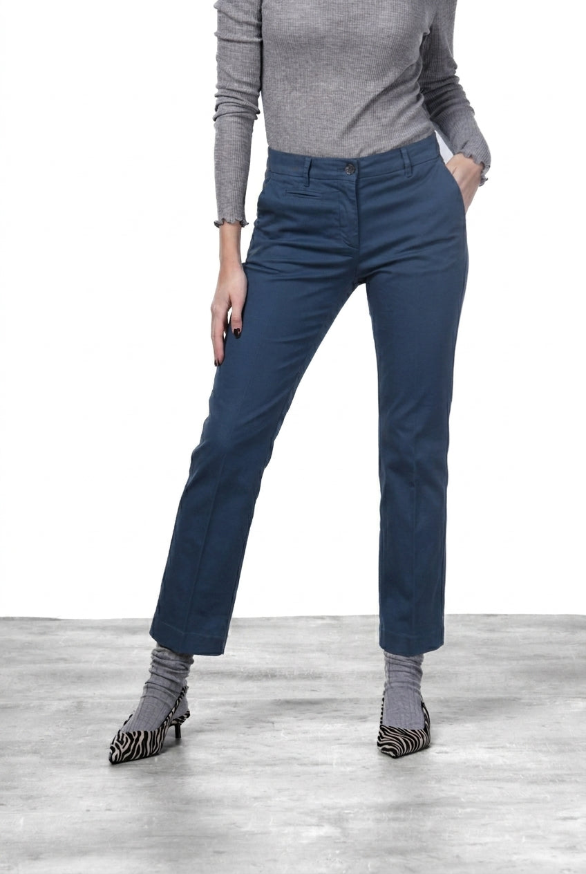 New York Trumpet pantalón chino de mujer en gabardina, slim fit ①
