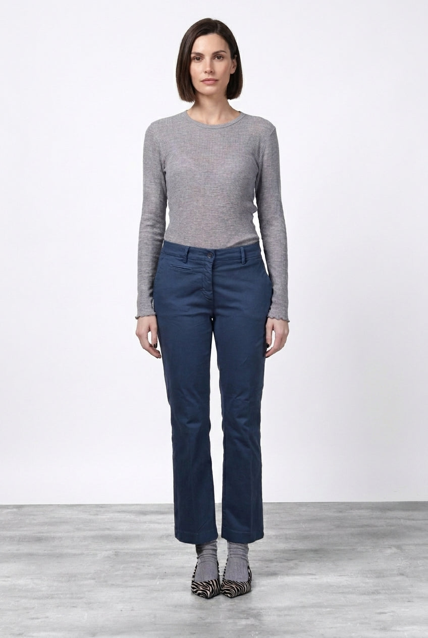 New York Trumpet women’s chino trousers in gabardine, slim fit ①