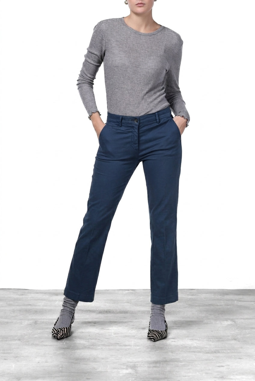 New York Trumpet pantalón chino de mujer en gabardina, slim fit ①
