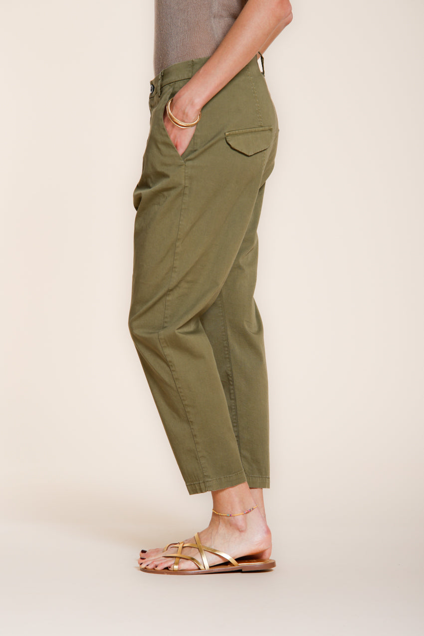 Malibu Jogger women's chino pants in gabardine carrot fit