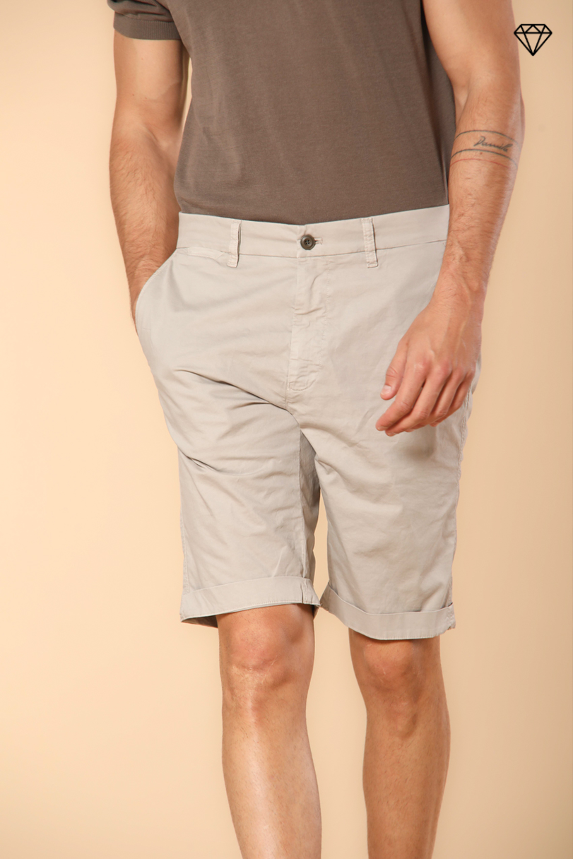 London men's chino bermuda shorts in Pima Cotton Regular fit  ①