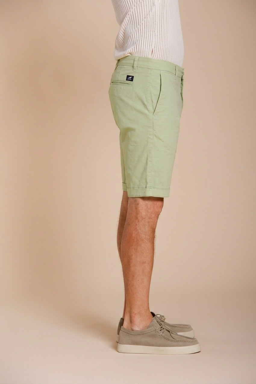 London men's chino bermuda in stretch gabardine regular fit ①