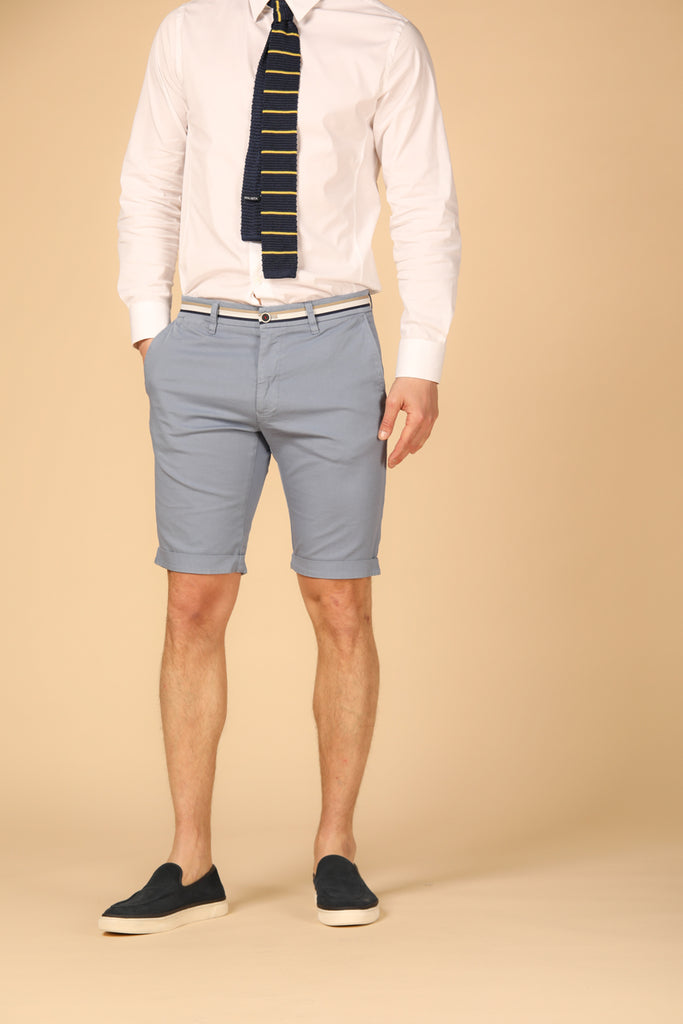 Image 2 of Mason's London Summer model men's chino bermuda in azure, regular fit