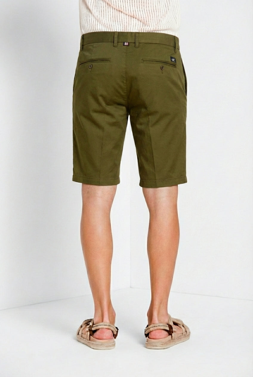 London men's chino bermuda in stretch gabardine regular fit ①