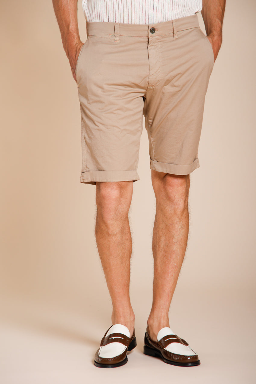 London bermuda chino hombre en gabardina stretch regular fit ①