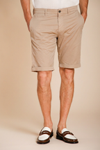 London Herren Chino Bermuda aus Gabardine Stretch regular fit ①