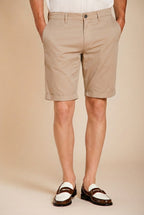 London bermuda chino hombre en gabardina stretch regular fit ①