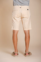 London Bermuda Chino Herren aus Stretch-Gabardine regular fit ①