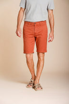 London bermuda chino uomo in gabardina stretch regular fit ①