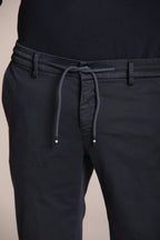 Foto 2 Milano Jogger Travel pantalone chino uomo in jersey active 4.0 extra slim fit