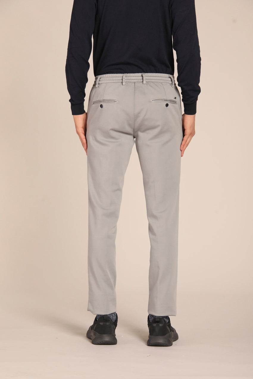 immagine 5 di pantalone chino jogger uomo modello Milano Travel di colore grigio, fit extra slim di Mason's