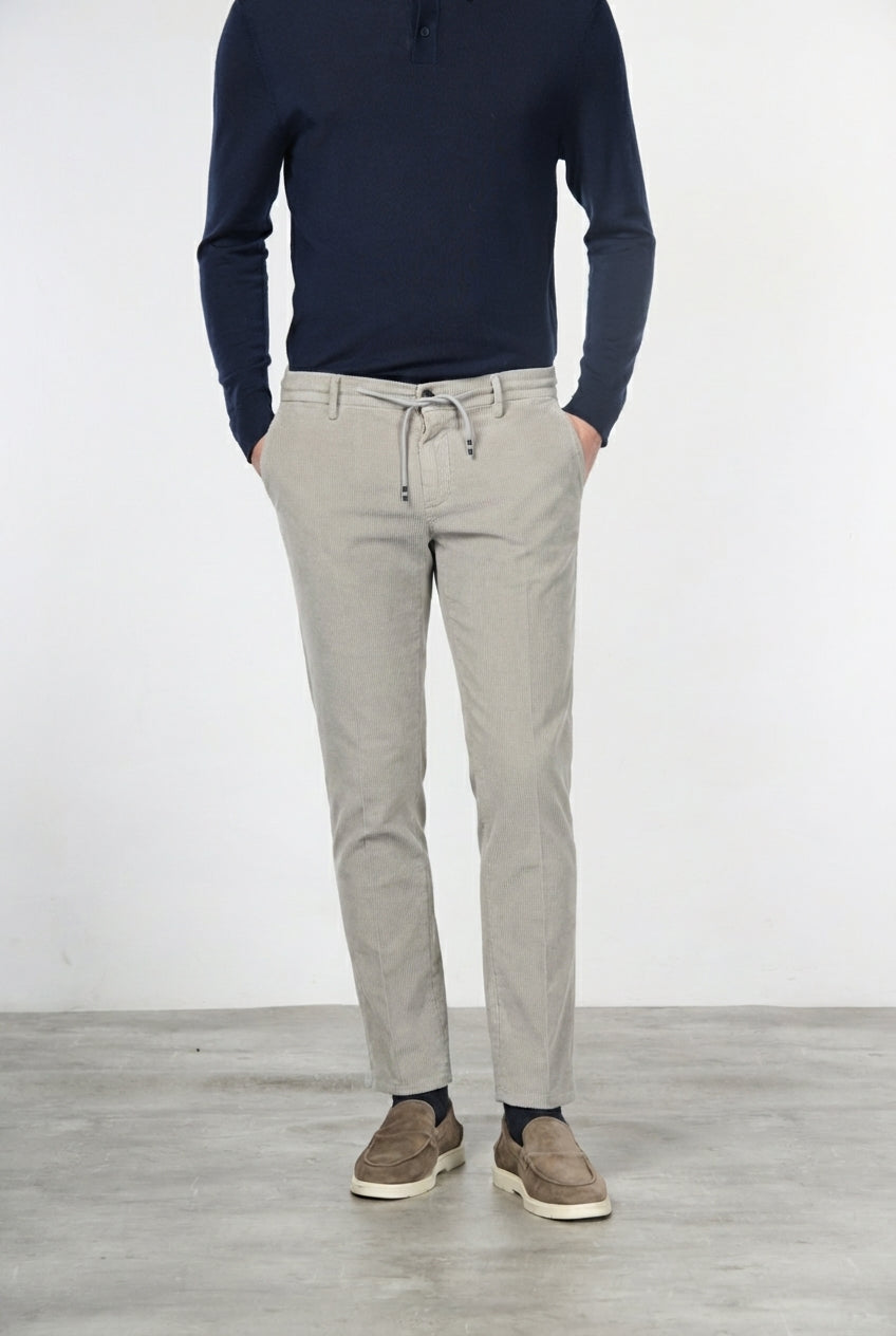 Milano Jogger men’s chino pants in 500-wale velvet with extra slim fit