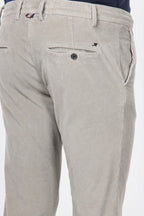 Milano Jogger men’s chino pants in 500-wale velvet with extra slim fit