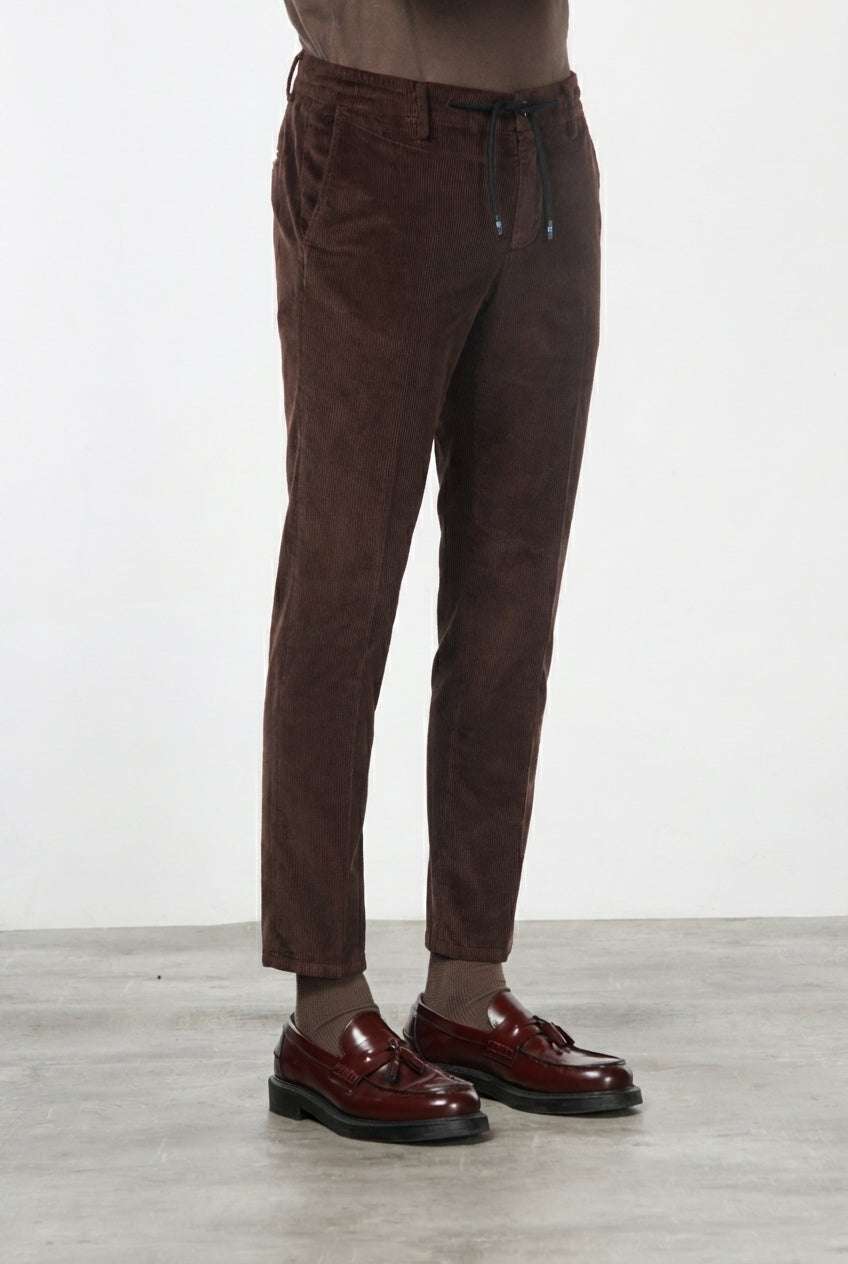 Milano Jogger pantalón chino de hombre en pana 500 rayas, extra slim fit