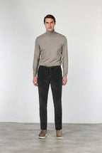 Pantalón chino Milano Jogger para hombre en pana 500 rayas extra slim fit