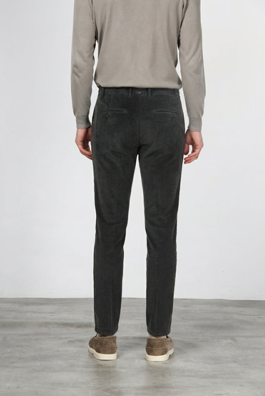 Pantalón chino Milano Jogger para hombre en pana 500 rayas extra slim fit