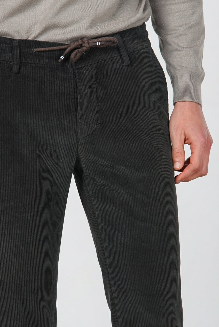 Pantalón chino Milano Jogger para hombre en pana 500 rayas extra slim fit
