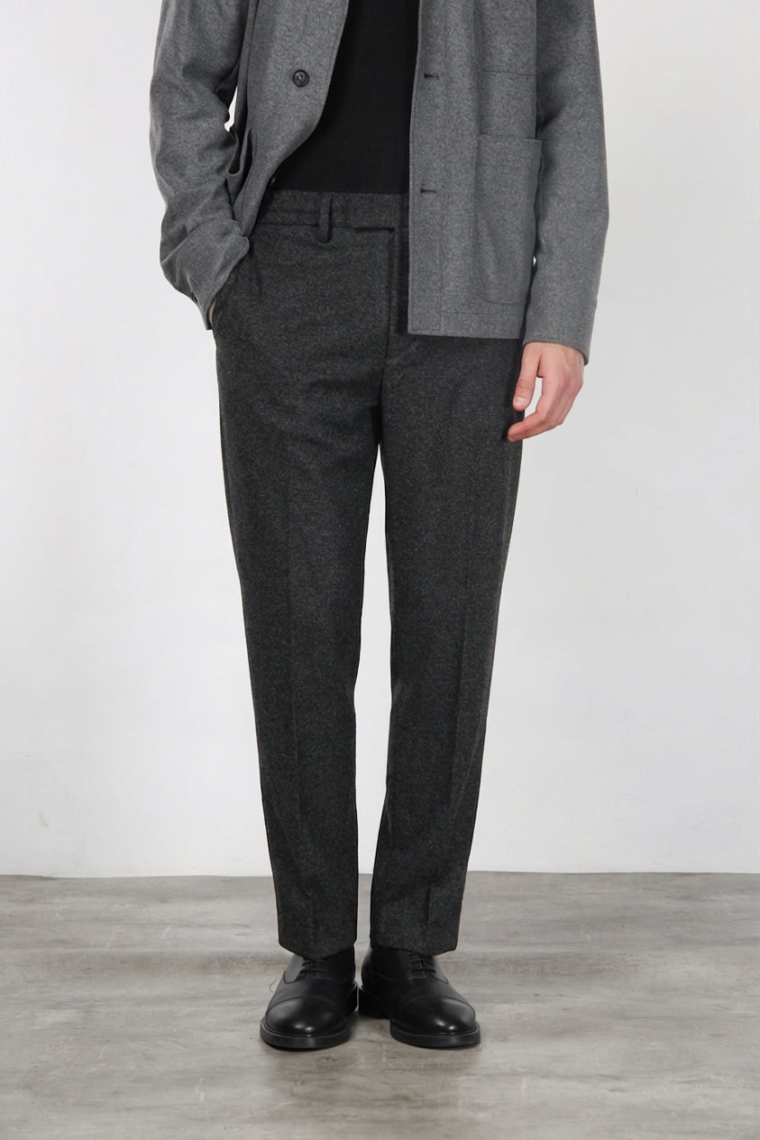 Chelsea men’s chino pants in flannel jersey with relaxed fit