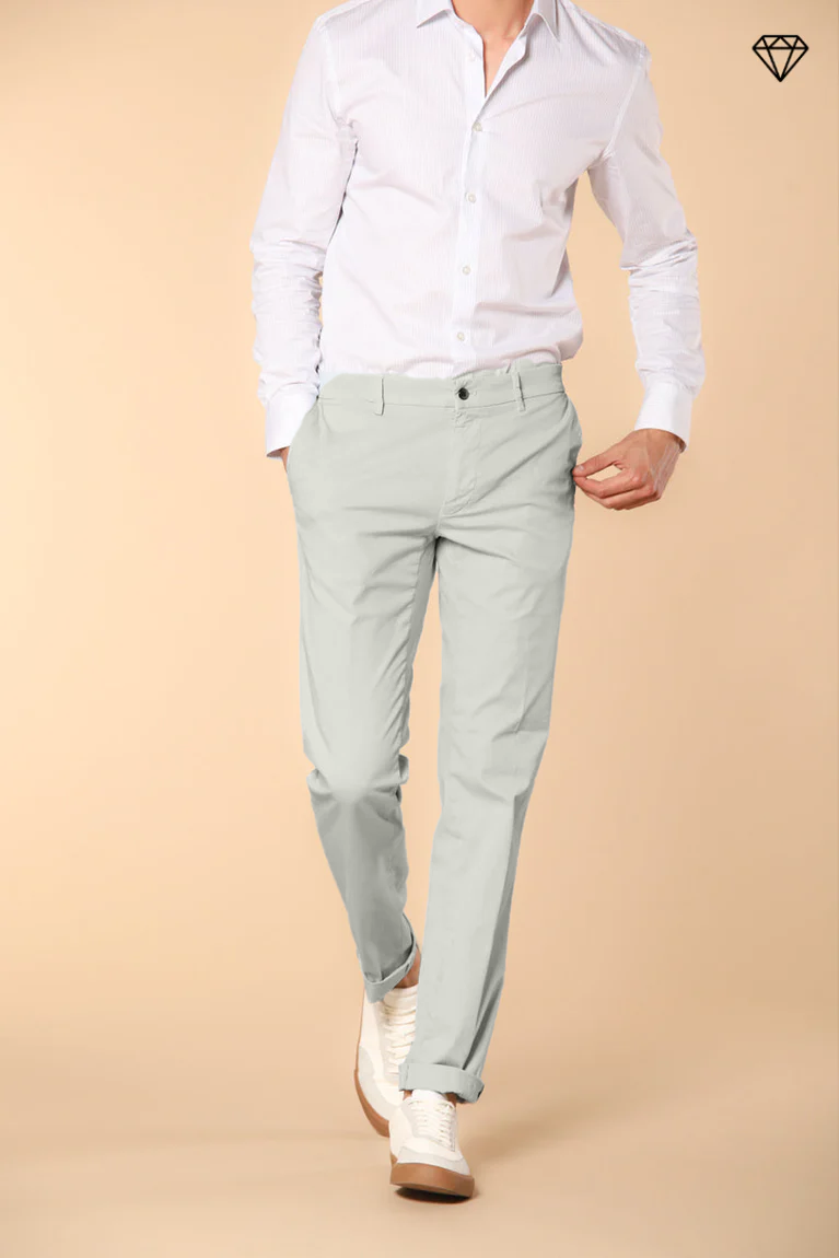 New York men's chino pants in stretch satin regular fit  ①