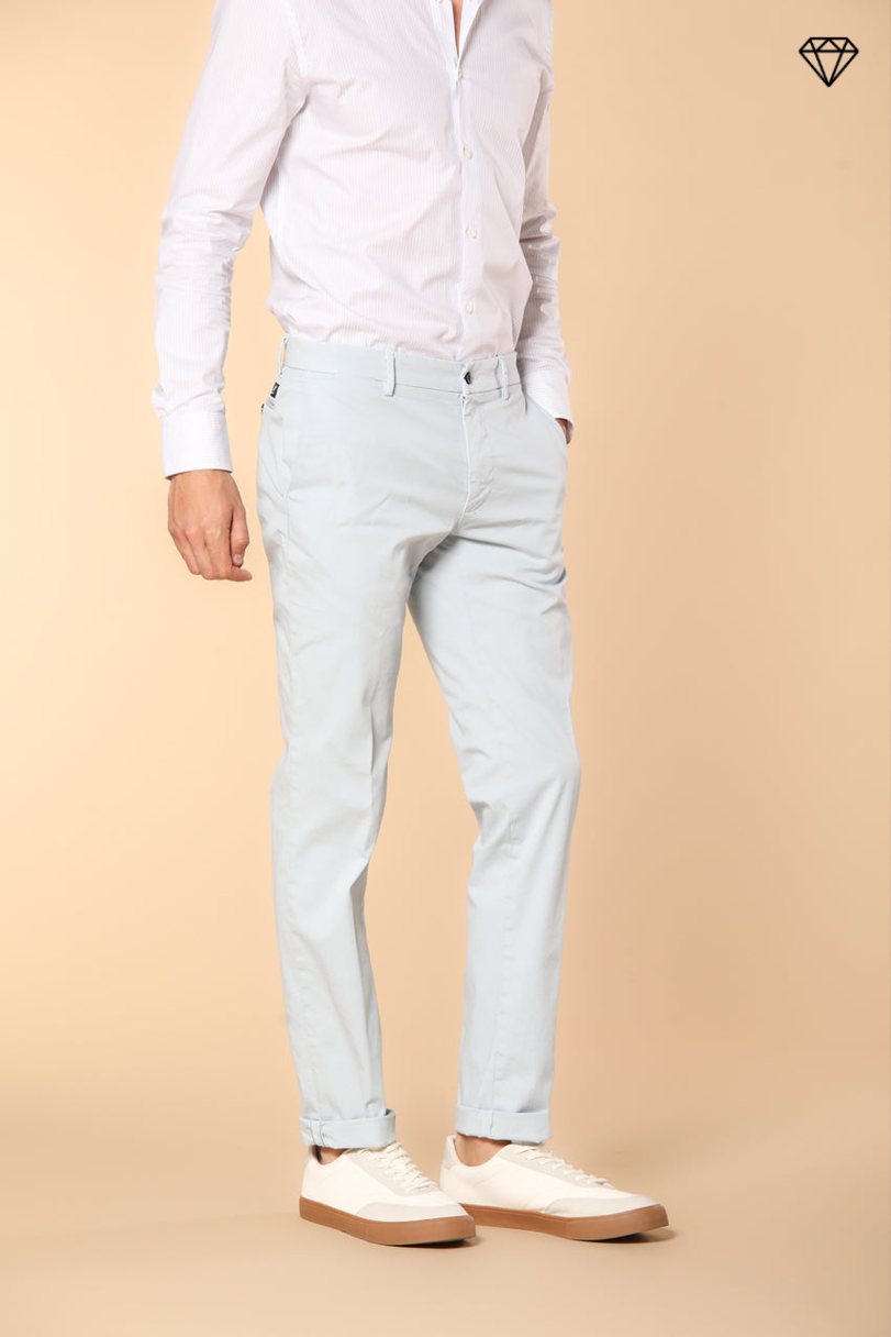 New York Pantalón Chino Hombre en Satén Elástico Regular Fit  ①