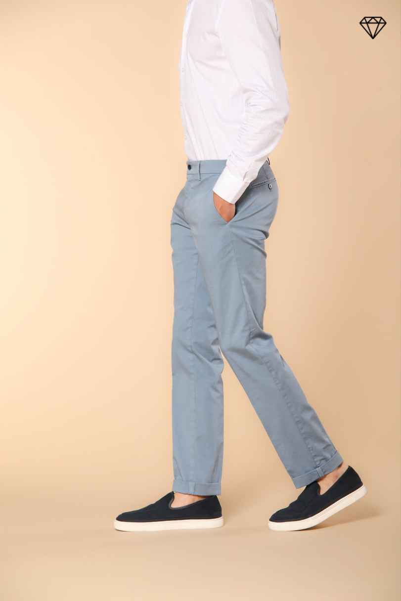 New York pantalon chino homme en satin stretch coupe Regular ①