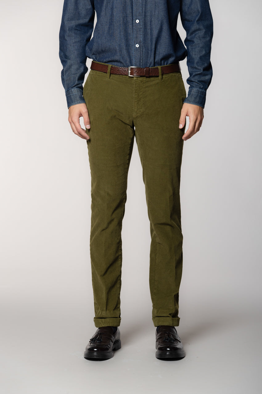 New York pantalón chino hombre en pana 1000 líneas regular fit