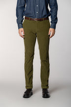 New York pantalón chino hombre en pana 1000 líneas regular fit
