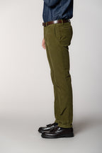 New York pantalón chino hombre en pana 1000 líneas regular fit
