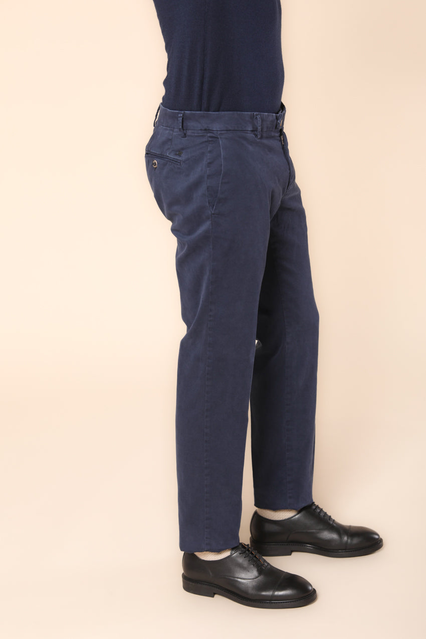 New York Times pantalón chino hombre en gabardina con detalles sartoriales ajuste regular