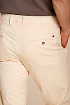 New York Herren Chinohose aus Stretch Gabardine regular fit ①